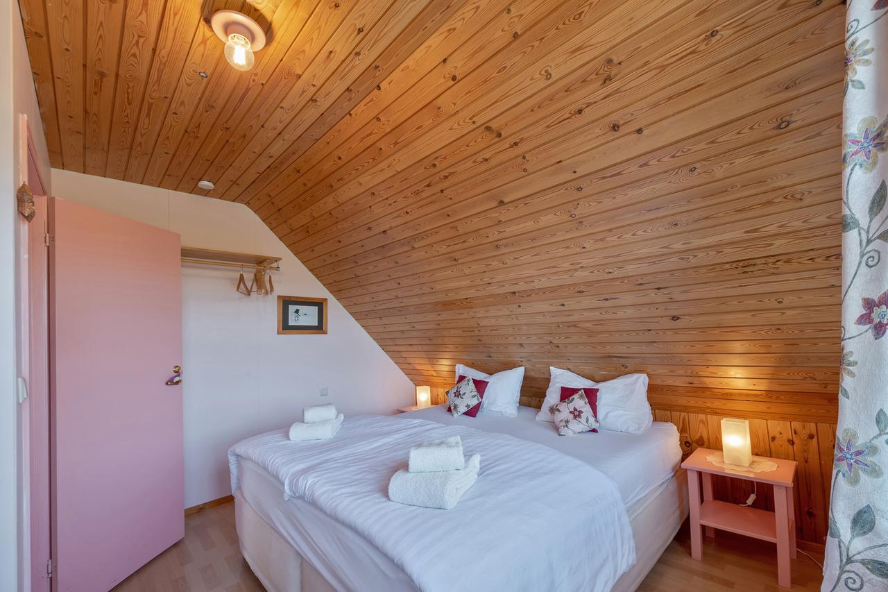 Guesthouse Milli Vina Bær Esterno foto